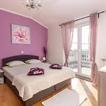 Gorgeous Home In Smrika With Jacuzzi