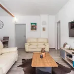 2 Bedroom Beautiful Apartment In Rijeka