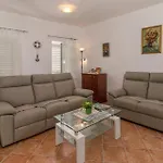 2 Bedroom Beautiful Home In Novi Vinodolski