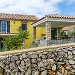 Nice Home In Cres With House Sea View