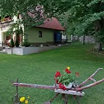 Beautiful Home In Breze With Jacuzzi