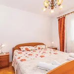 Beautiful Apartment In Polje With Wifi