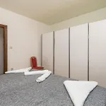 2 Bedroom Pet Friendly Apartment In Rijeka