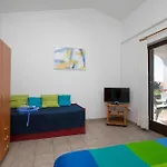 Apartments Brankica Island - Happy Rentals