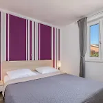 Lovely Apartment In Baska With Kitchen