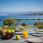 Nice Apartment In Zidarici With Wifi