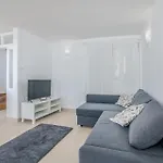 2 Bedroom Pet Friendly Home In Dobrinj