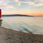 Gorgeous Apartment In Cres With Wifi