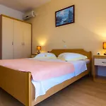 Nice Apartment In Barbat Na Rabu With Wifi
