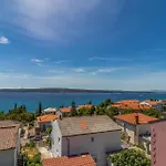 2 Bedroom Gorgeous Apartment In Crikvenica
