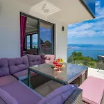 Beautiful Home In Matulji With Jacuzzi