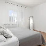1 Bedroom Stunning Apartment In Kampor