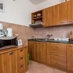 2 Bedroom Beautiful Apartment In Barbat Na Rabu
