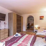 Lovely Home In Krizisce With Kitchen
