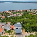 3 Bedroom Cozy Home In Dramalj