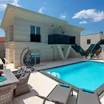 Nice Home In Crikvenica With Kitchen