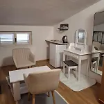 Rooms Katica B&B