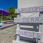 Studio Apartman U Kuci S Bazenom
