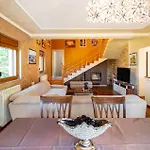 3 Bedroom Stunning Home In Vrata