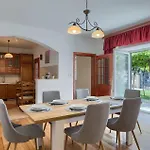 Villa Lukata