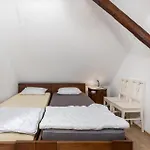 2 Bedroom Lovely Apartment In Ravna Gora
