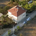 Soleil - Newly Renovated Apartment Close To The Sea