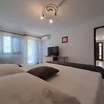 Family Apartments Cherry