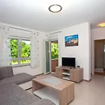 Apartments Maslina I