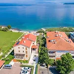 Luxury Apartment Balu 18 Near The Sea