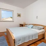 Amazing Apartment In Barbat-Rab With Wifi