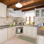 2 Bedroom Gorgeous Home In Poljane