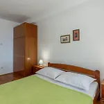 4 Bedroom Lovely Apartment In Novi Vinodolski