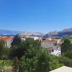 Apartments Nana - Baska
