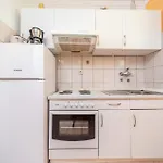 Beautiful Apartment In Barbat Na Rabu With Wifi