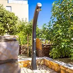 Beautiful Apartment In Barbat Na Rabu With Wifi