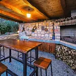 Awesome Home In Moscenicka Draga With Wifi