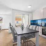 Apartments Tim & Klara - Sunny Cres Island