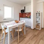 Apartment Milena-Airconditioning & Private Parking