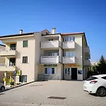Villa Aquarium