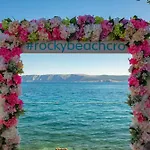 Rocky Beach Rooms