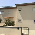 Villa Summer Escape In Barbat Mit Garten Und Aussicht