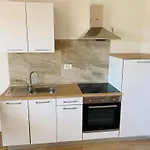 Geschmackvolle Ferienwohnung Mit Grill Und Balkon