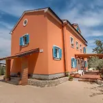Appartement Casper Mit Terrasse, Garten Und Grill