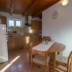 Ferienwohnung In Veli Losinj Mit Schoener Terrasse