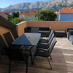 Ferienwohnung Fuer 8 Personen Ca, 135 M Sup2 In Baska, Adriakueste Kroatien Kroatische Inseln