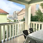Ferienwohnung Fuer 4 Personen Ca, 55 M Sup2 In Baska, Adriakueste Kroatien Kroatische Inseln