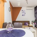 Schoene Ferienwohnung Fuer Maximal 4 Personen