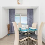 Wohnung Mit Meerblick Und Pool