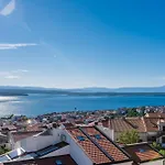 Wohnung Mit Grossem Pool Und Meerblick
