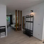 Schoene Wohnung In Veli Losinj Mit Garten